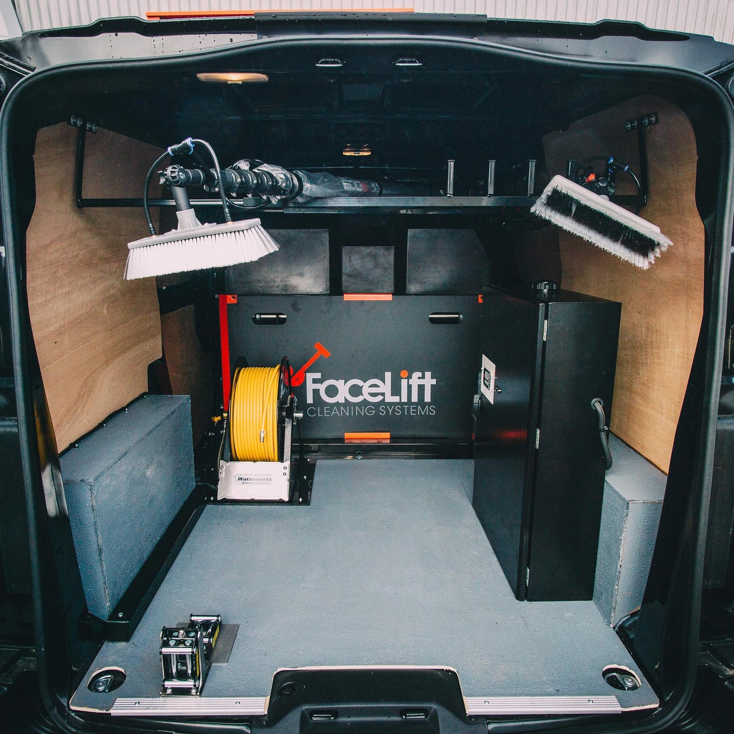 FaceLift® Phoenix Van Mounted Systems